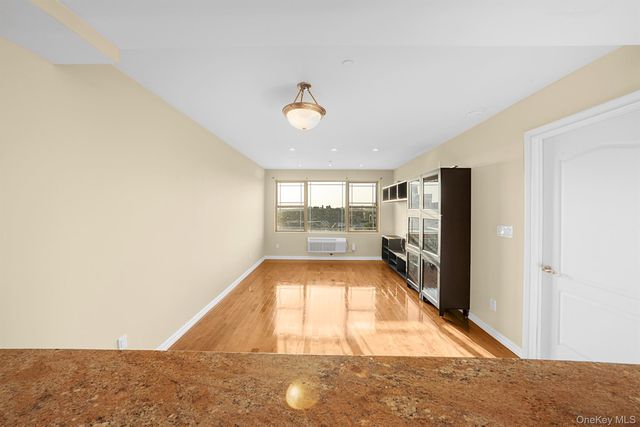 40-40 75th Street 7D, Elmhurst, NY 11373