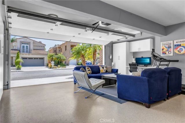 23 Galeana, Lake Forest, CA 92610