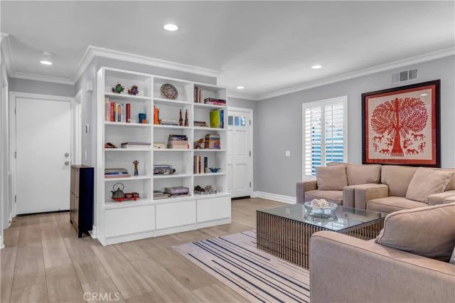 23 Galeana, Lake Forest, CA 92610