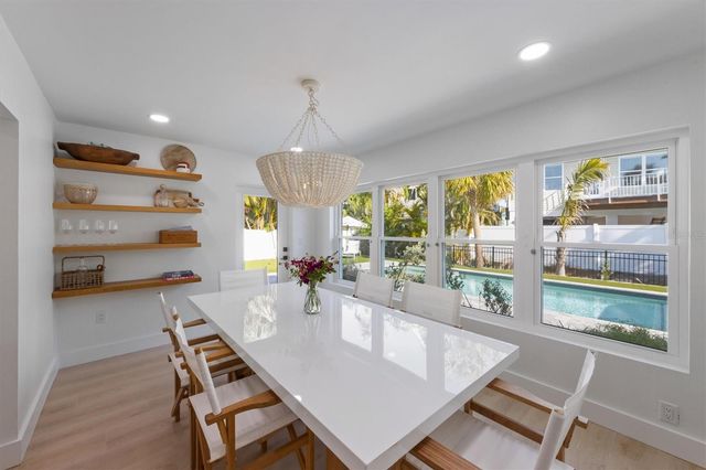 414 79TH STREET, Holmes Beach, FL 34217