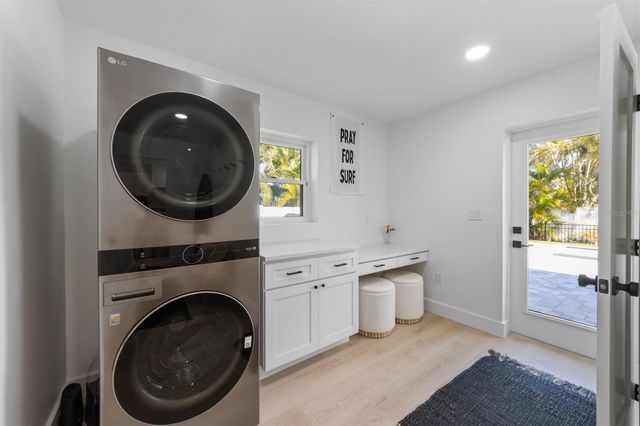 414 79TH STREET, Holmes Beach, FL 34217