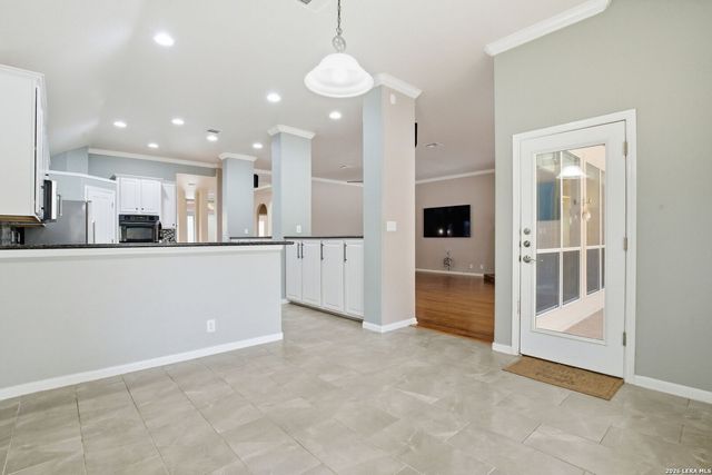 14514 Gunter Ave, San Antonio, TX 78254