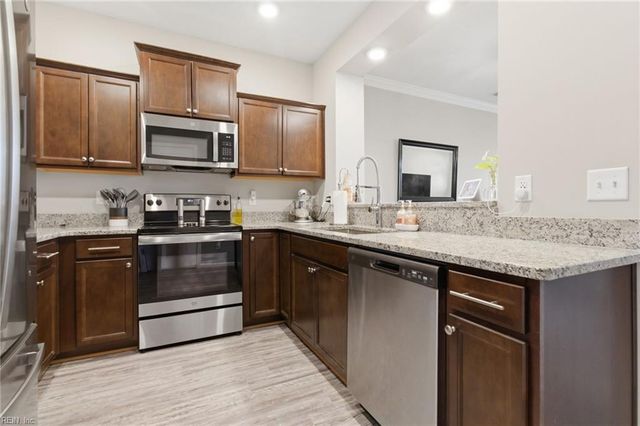 909 Kathy Ann WAY W, Carrollton, VA 23314