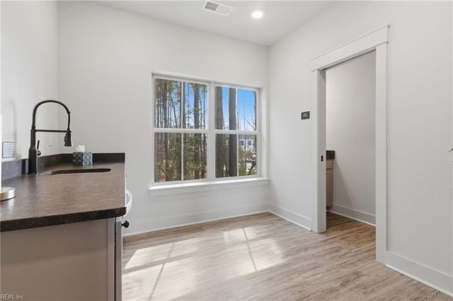 909 Kathy Ann WAY W, Carrollton, VA 23314