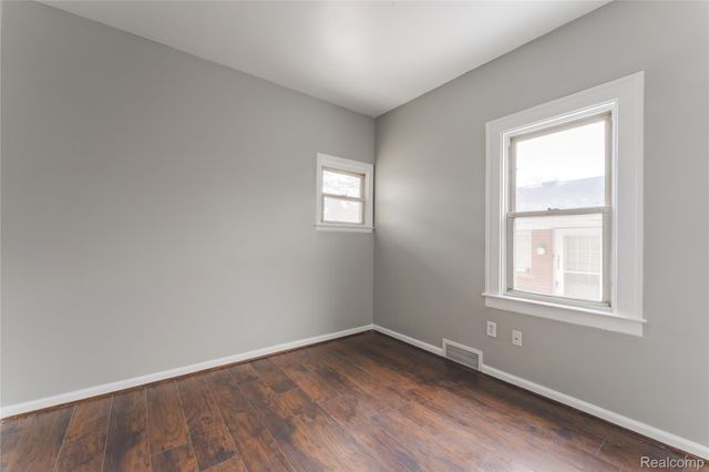 1623 Electric Avenue, Lincoln Park, MI 48146