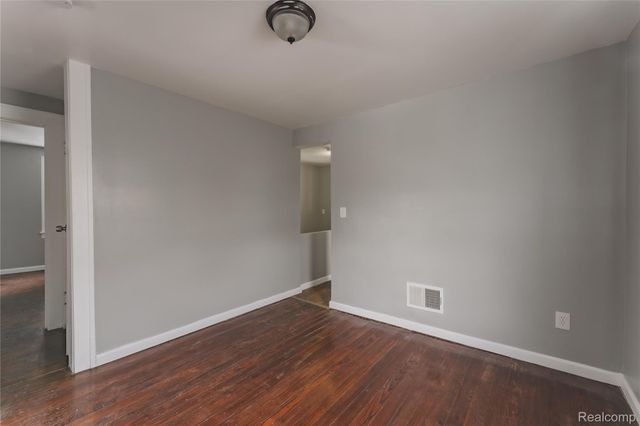 1623 Electric Avenue, Lincoln Park, MI 48146