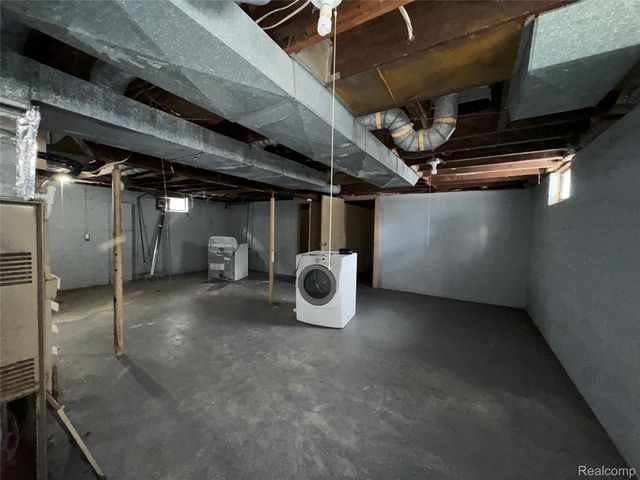 1623 Electric Avenue, Lincoln Park, MI 48146