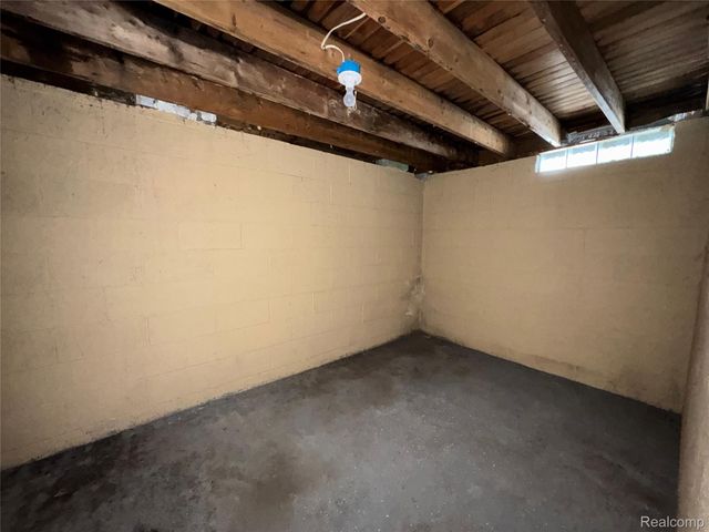 1623 Electric Avenue, Lincoln Park, MI 48146