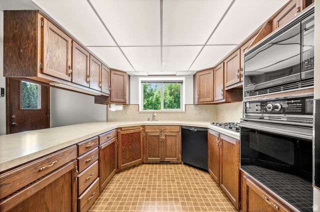 4869 S DAMON WAY, Holladay, UT 84117