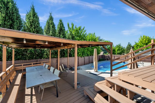 4869 S DAMON WAY, Holladay, UT 84117