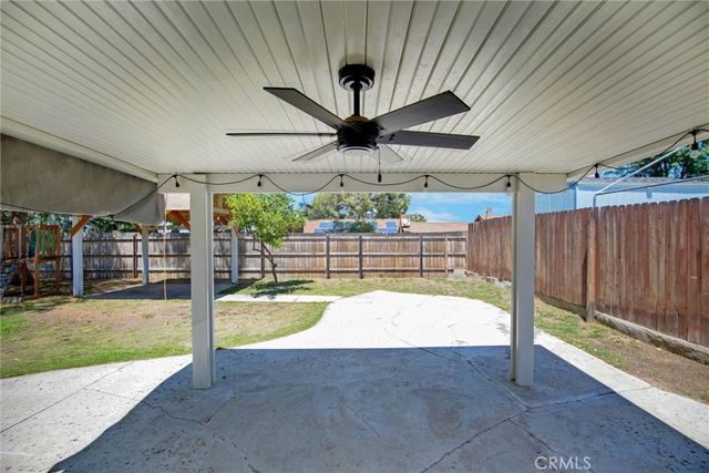 895 W Crestview, Corona, CA 92882