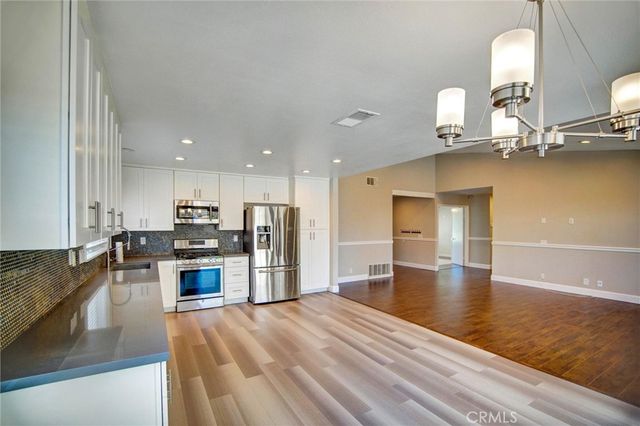 895 W Crestview, Corona, CA 92882