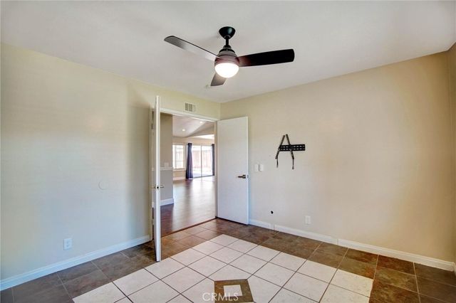 895 W Crestview, Corona, CA 92882