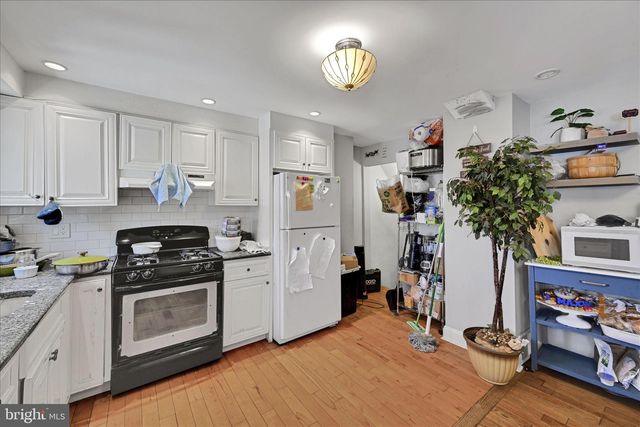 518 JANSEN AVE, Essington, PA 19029