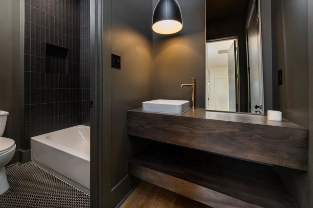 4167 MEADE VILLAGE CV W, Memphis, TN 38117