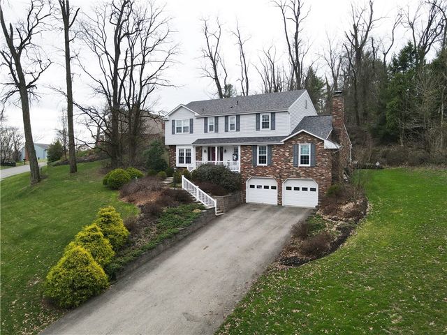 1696 Hathaway Ln, Upper St Clair, PA 15241