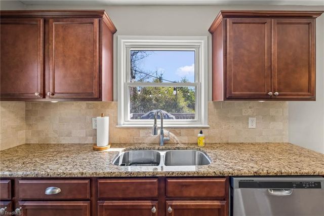 1716 Camden Road, Winston-salem, NC 27103