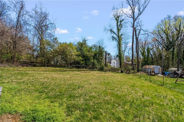 1716 Camden Road, Winston-salem, NC 27103