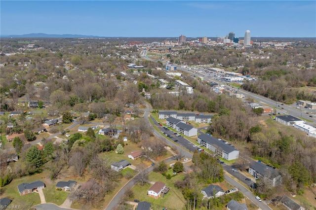 1716 Camden Road, Winston-salem, NC 27103