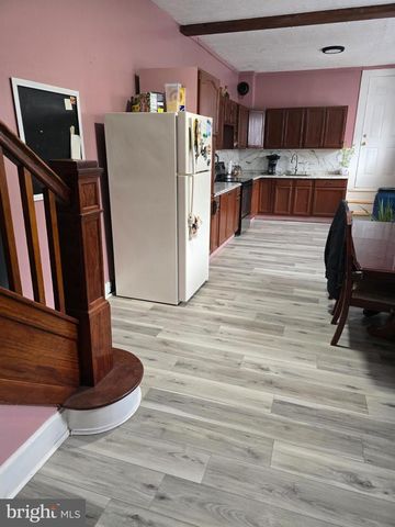 1237 COTTON ST, Reading, PA 19602