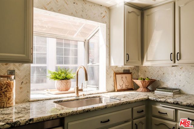 30122 Leticia Court, Agoura Hills, CA 91301