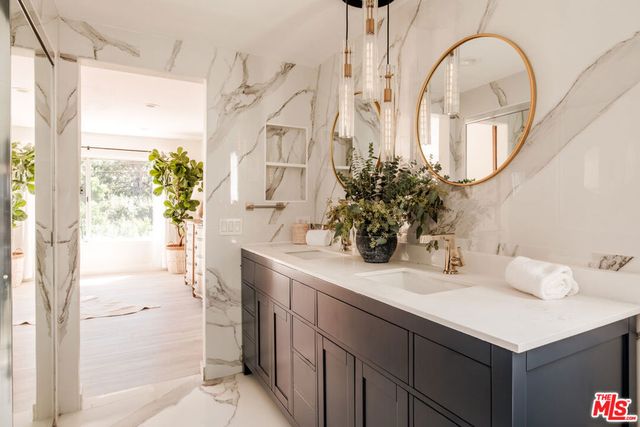 30122 Leticia Court, Agoura Hills, CA 91301