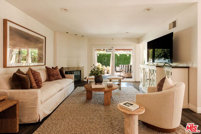 30122 Leticia Court, Agoura Hills, CA 91301