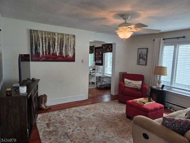 9 Broad St, Flemington Boro, NJ 08822