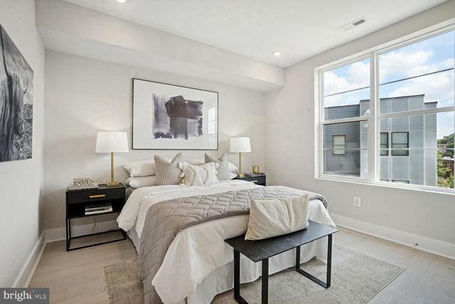 901 19TH ST NE #21, Washington, DC 20002