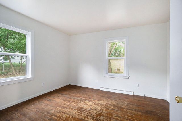 1042 E Mosel Avenue, Kalamazoo, MI 49004