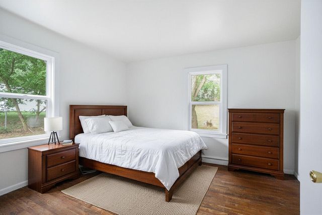 1042 E Mosel Avenue, Kalamazoo, MI 49004