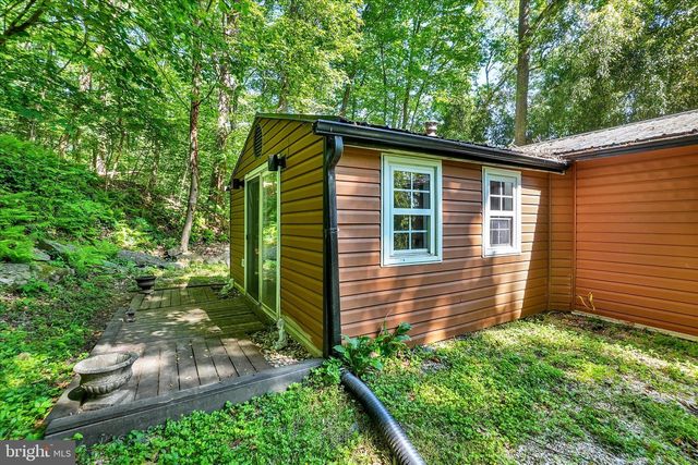 103 IVY HILL LN, Delta, PA 17314