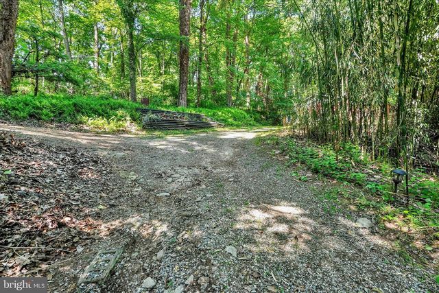 103 IVY HILL LN, Delta, PA 17314