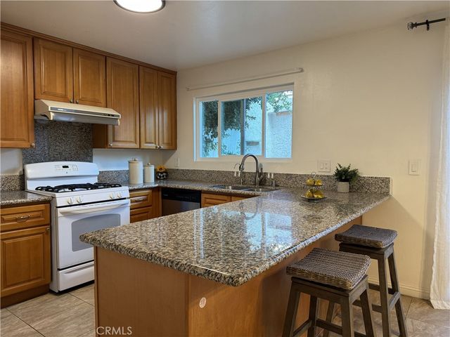 1115 E Truman, West Covina, CA 91790