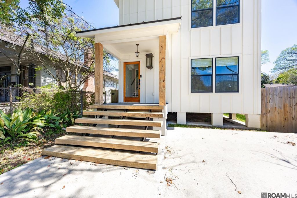 315 S T. J. Jemison Blvd, Baton Rouge, LA 70802