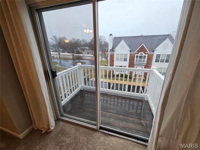 317 Clayton Crossing Place C, Ellisville, MO 63011