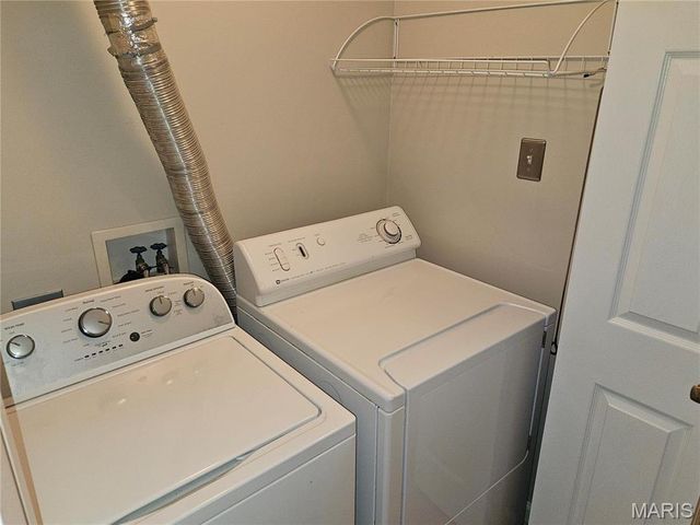 317 Clayton Crossing Place C, Ellisville, MO 63011