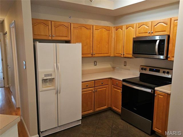 317 Clayton Crossing Place C, Ellisville, MO 63011