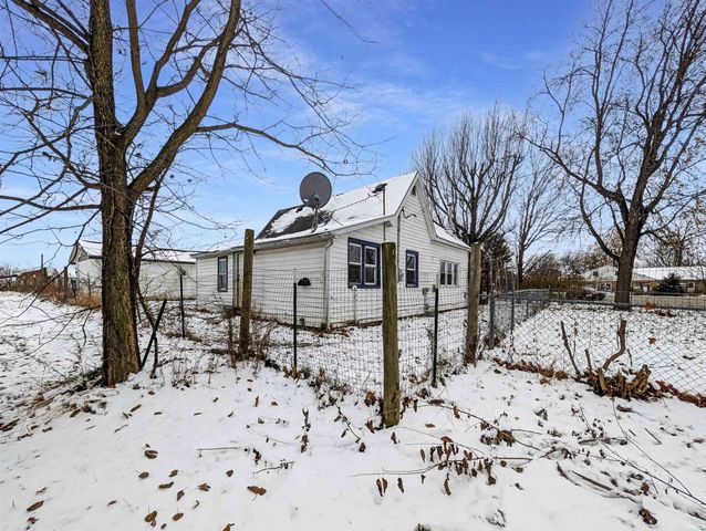 18996 N State Road 37, Elwood, IN 46036