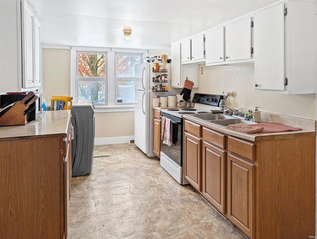 18996 N State Road 37, Elwood, IN 46036