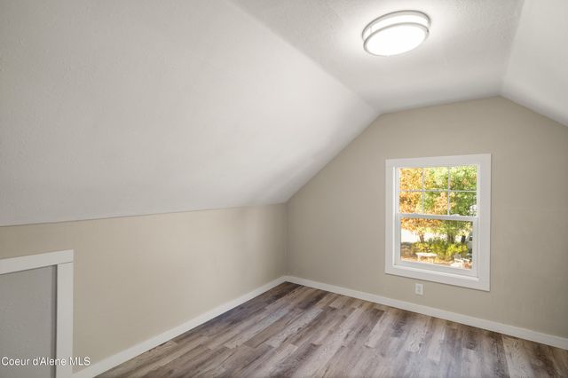 406 E Larch Ave, Osburn, ID 83849