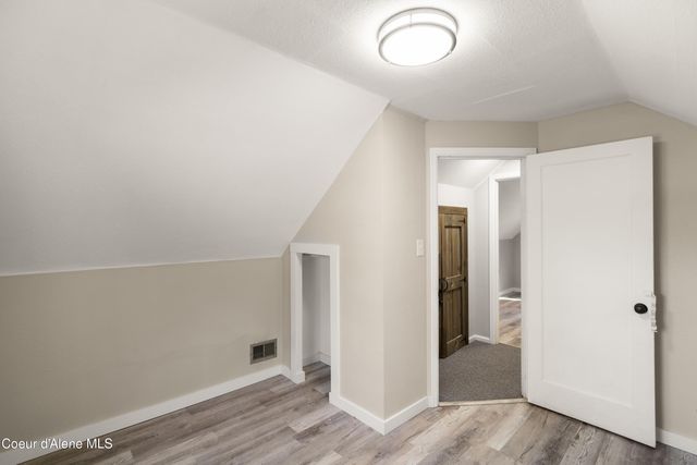 406 E Larch Ave, Osburn, ID 83849