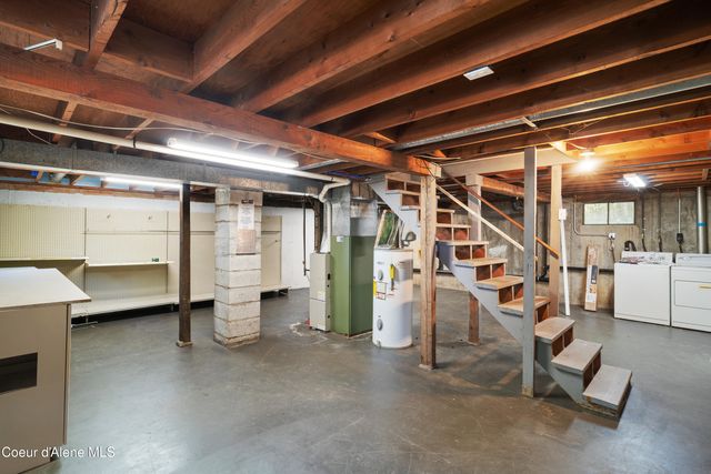 406 E Larch Ave, Osburn, ID 83849