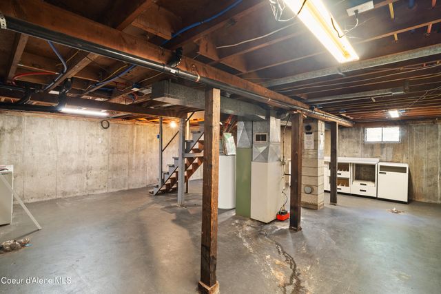 406 E Larch Ave, Osburn, ID 83849