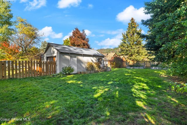 406 E Larch Ave, Osburn, ID 83849