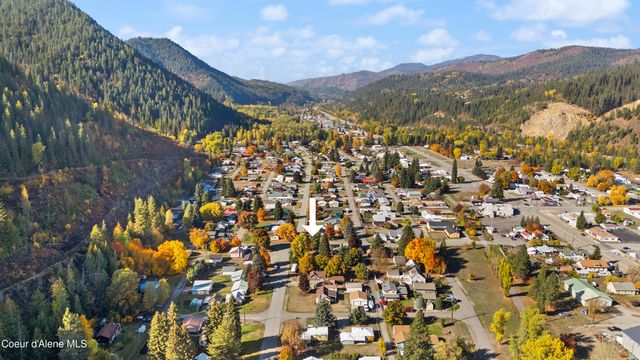 406 E Larch Ave, Osburn, ID 83849