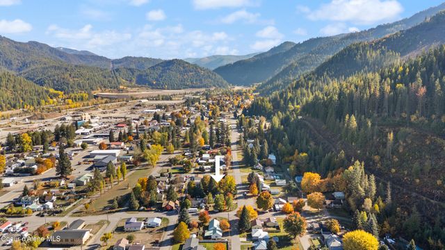 406 E Larch Ave, Osburn, ID 83849