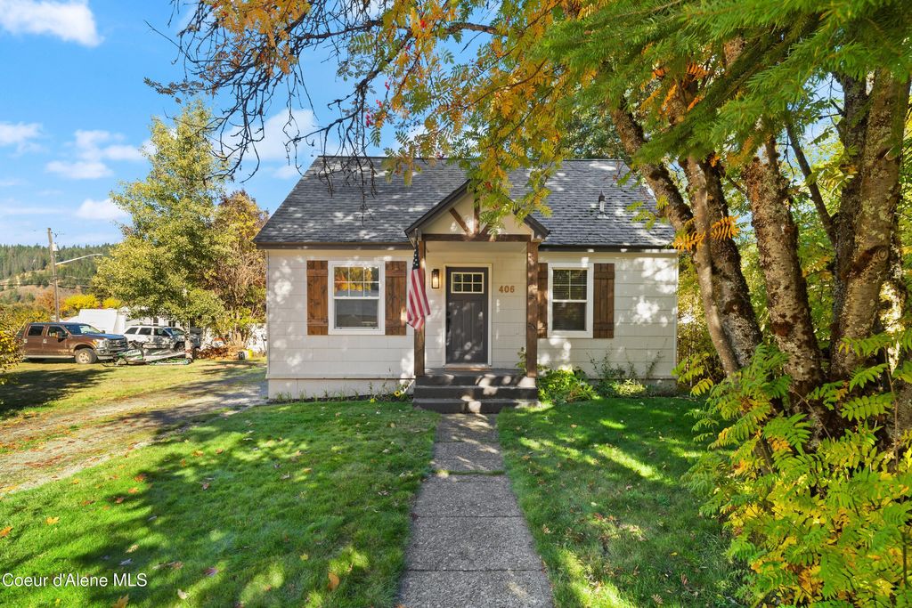 406 E Larch Ave, Osburn, ID 83849