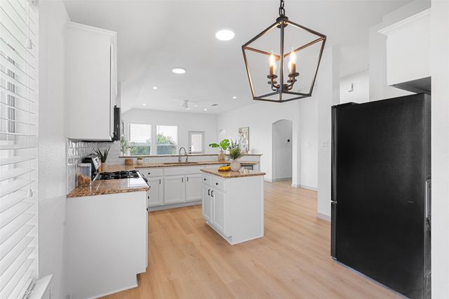 11704 Long Rifle CV, Austin, TX 78754