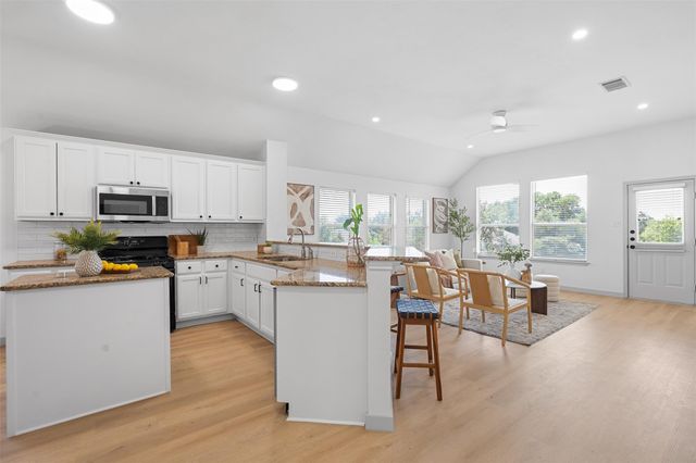 11704 Long Rifle CV, Austin, TX 78754